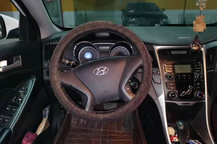 Used Hyundai Sonata 2013 2.0L Automatic Fashion Edition Steering Wheel