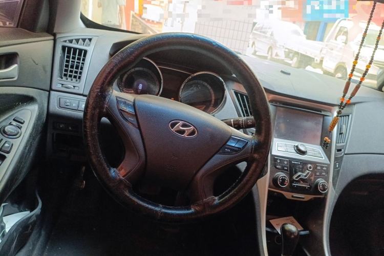 Used Hyundai Sonata 2013 2.0L Automatic Leading Edition Steering Wheel