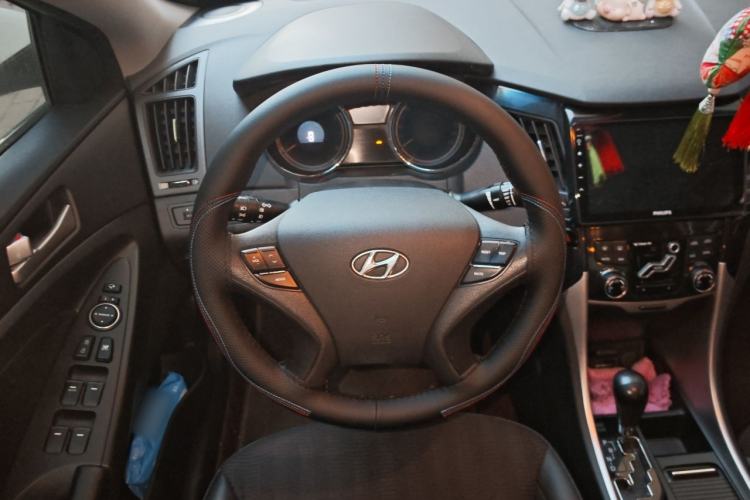 Used Hyundai Sonata 2013 2.0L Automatic Leading Edition Steering Wheel