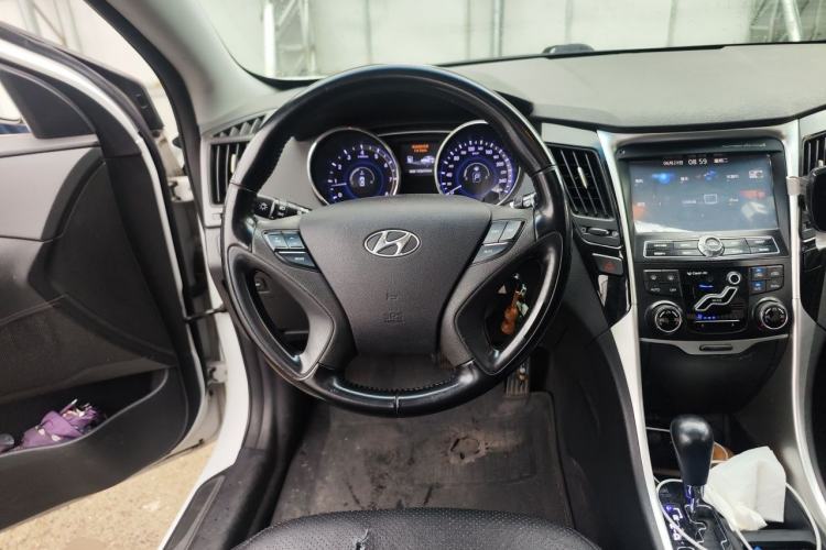 Used Hyundai Sonata 2013 2.0L Automatic Leading Edition Steering Wheel