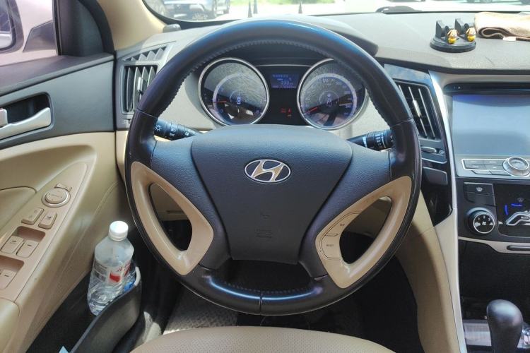 Used Hyundai Sonata 2013 2.0L Automatic Fashion Edition Steering Wheel