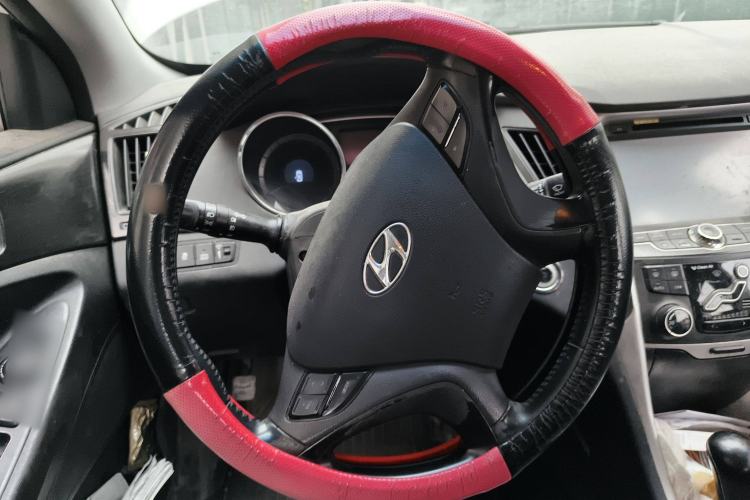 Used Hyundai Sonata 2013 2.0L Automatic Prestige Edition Steering Wheel