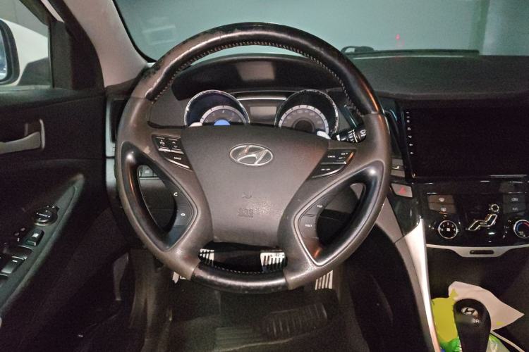 Used Hyundai Sonata 2013 2.0L Automatic Fashion Edition Steering Wheel