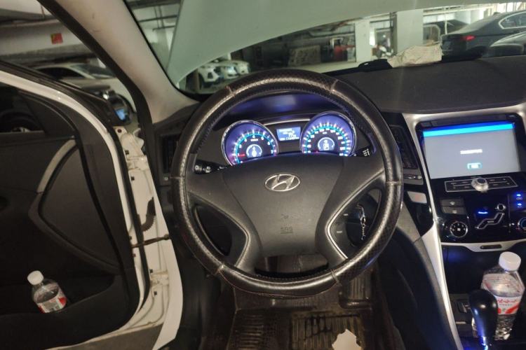 Used Hyundai Sonata 2013 2.0L Automatic Fashion Edition Steering Wheel