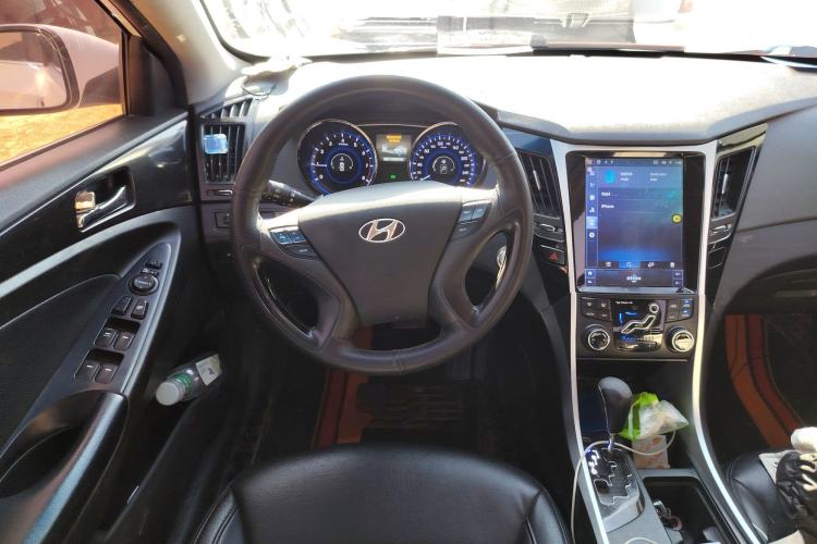 Used Hyundai Sonata 2013 2.4L Automatic Leading Edition China IV Standard Steering Wheel