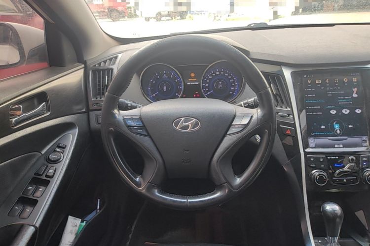 Used Hyundai Sonata 2013 2.4L Automatic Luxury Version China IV Standard Steering Wheel