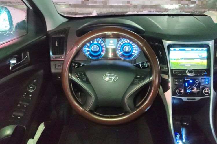 Used Hyundai Sonata 2013 2.4L Automatic Leading Edition China IV Standard Steering Wheel