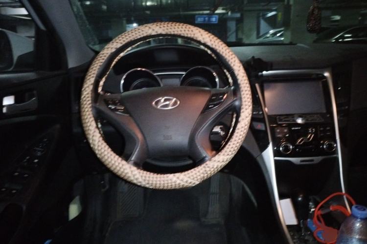 Used Hyundai Sonata 2013 2.0L Automatic Leading Edition Steering Wheel