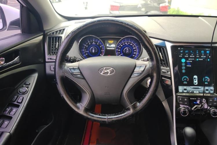 Used Hyundai Sonata 2013 2.4L Automatic Leading Edition China IV Standard Steering Wheel