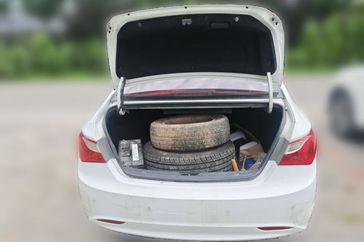 Used Hyundai Sonata 2013 2.0L Automatic Prestige Edition Trunk