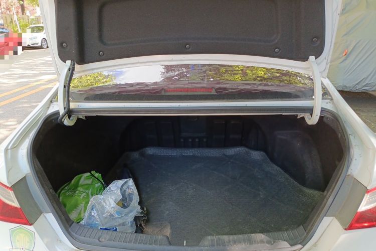 Used Hyundai Sonata 2013 2.0L Automatic Supreme Edition Trunk