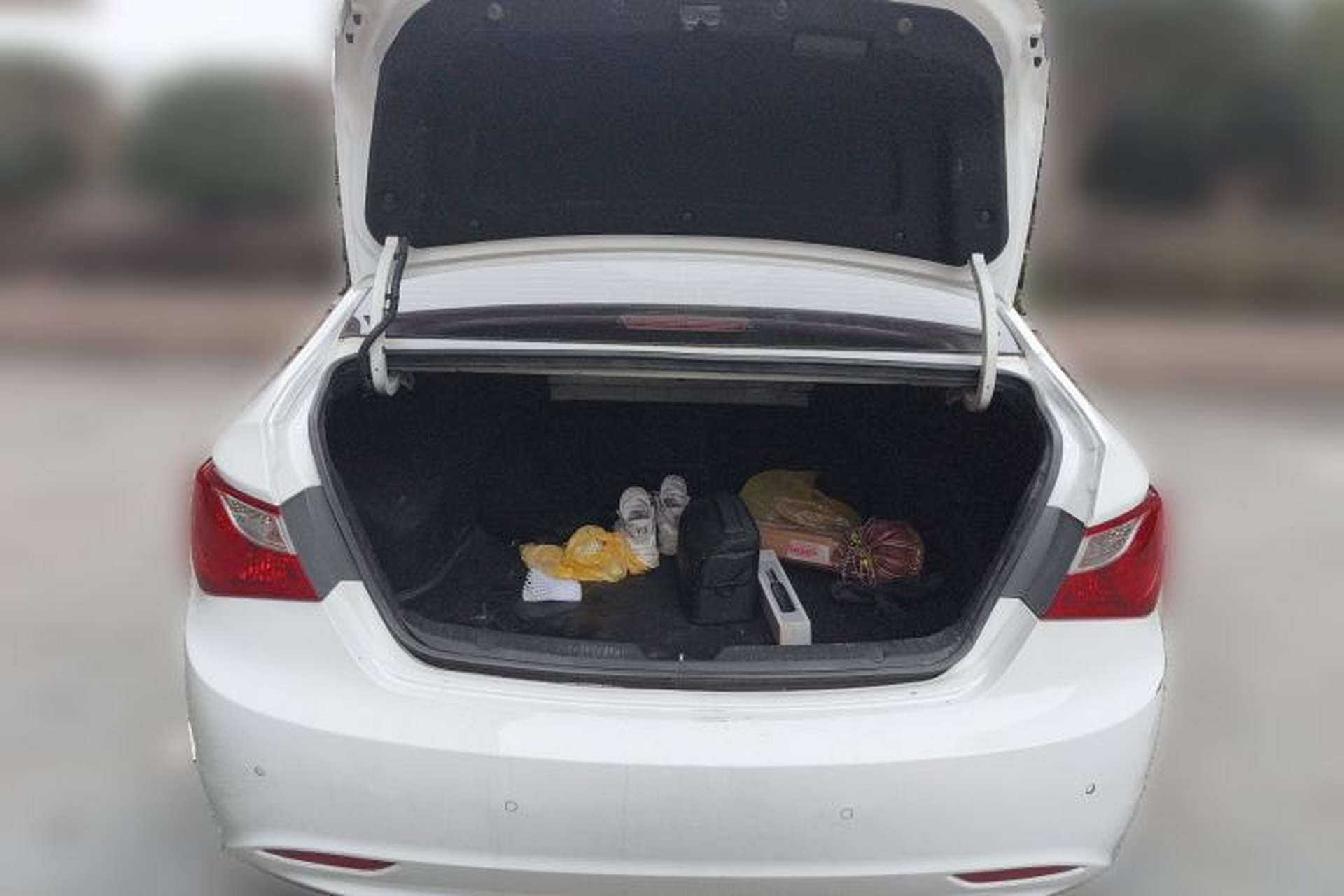 Used Hyundai Sonata 2013 2.0L Automatic Leading Edition Trunk