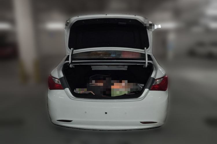 Used Hyundai Sonata 2013 2.0L Automatic Prestige Edition Trunk