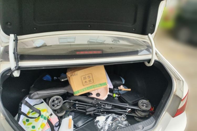 Used Hyundai Sonata 2013 2.4L Automatic Leading Edition China IV Standard Trunk