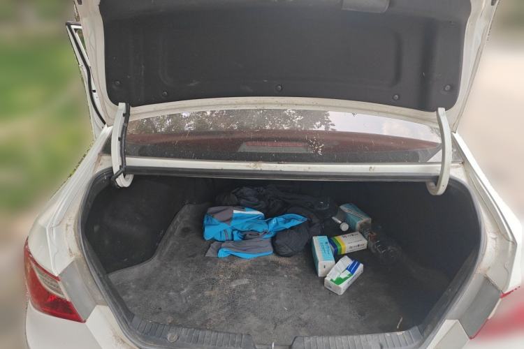 Used Hyundai Sonata 2013 2.4L Automatic Luxury Version China IV Standard Trunk