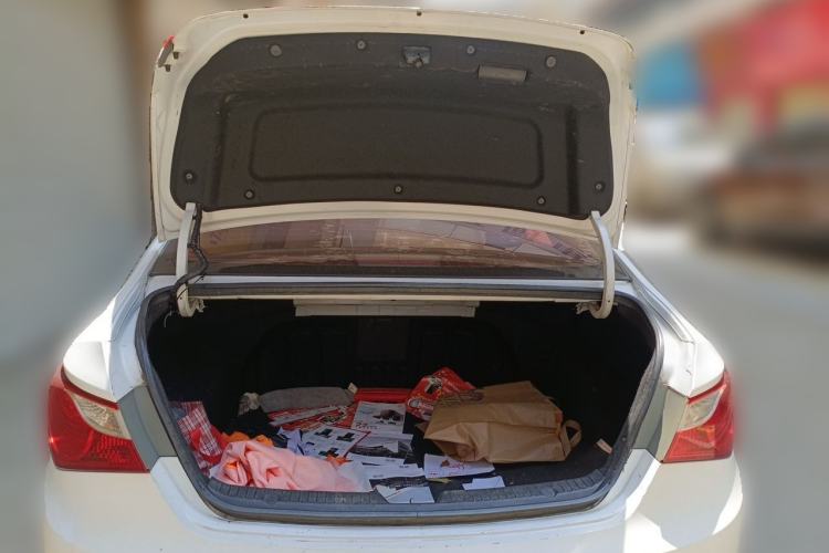 Used Hyundai Sonata 2013 2.0L Automatic Leading Edition Trunk