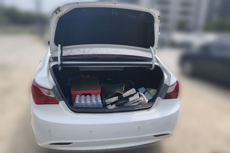 Used Hyundai Sonata 2013 2.0L Automatic Luxury Edition Trunk