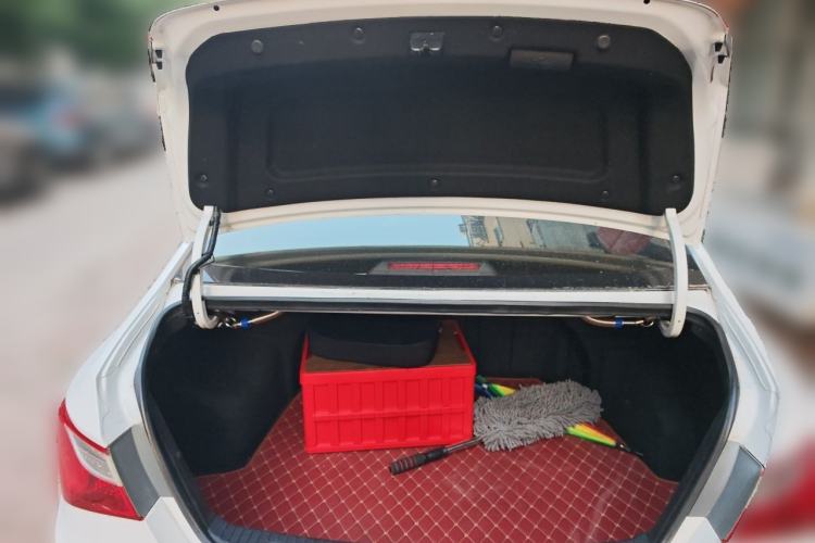Used Hyundai Sonata 2013 2.0L Automatic Leading Edition Trunk