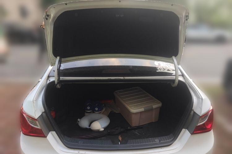 Used Hyundai Sonata 2013 2.0L Automatic Luxury Edition Trunk