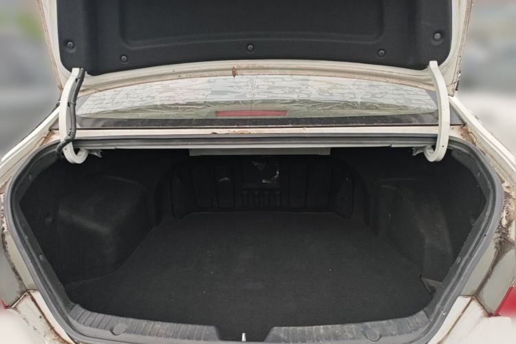Used Hyundai Sonata 2013 2.0L Automatic Leading Edition Trunk