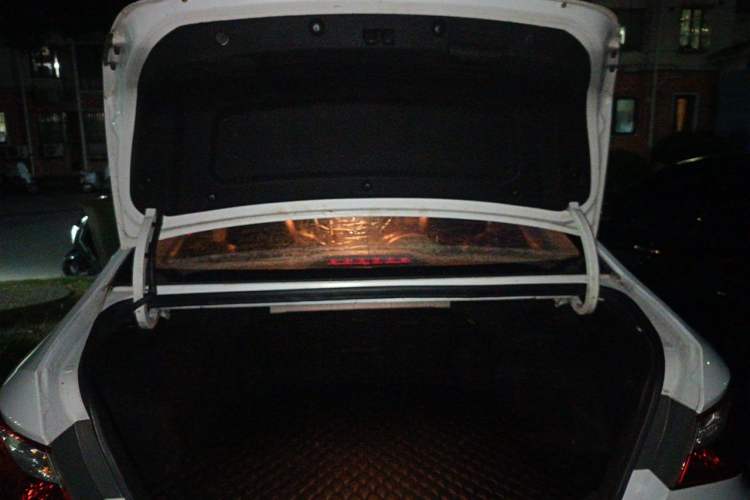 Used Hyundai Sonata 2013 2.0L Automatic Luxury Edition Trunk