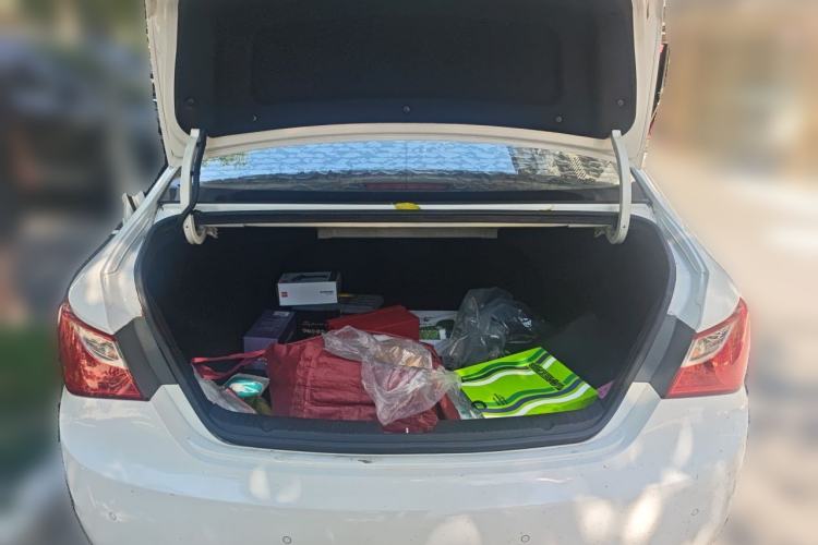 Used Hyundai Sonata 2013 2.0L Automatic Luxury Edition Trunk