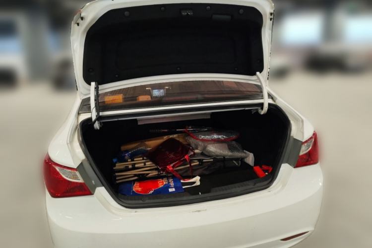 Used Hyundai Sonata 2013 2.0L Automatic Luxury Edition Trunk