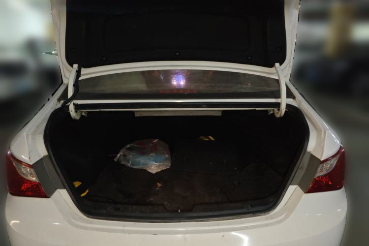 Used Hyundai Sonata 2013 2.0L Automatic Leading Edition Trunk