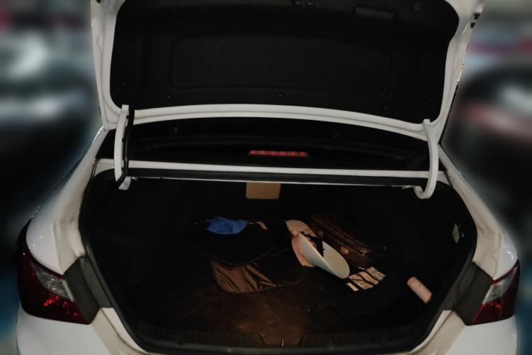 Used Hyundai Sonata 2013 2.0L Automatic Luxury Edition Trunk