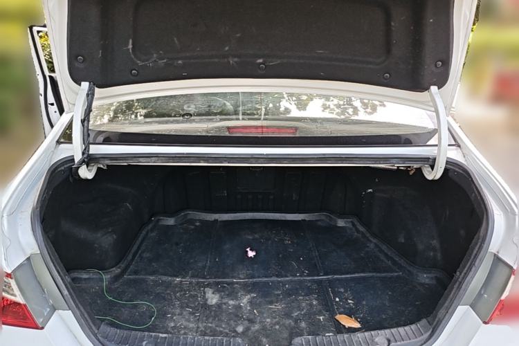 Used Hyundai Sonata 2013 2.0L Automatic Luxury Edition Trunk