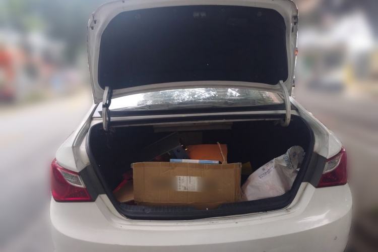Used Hyundai Sonata 2013 2.0L Automatic Leading Edition Trunk