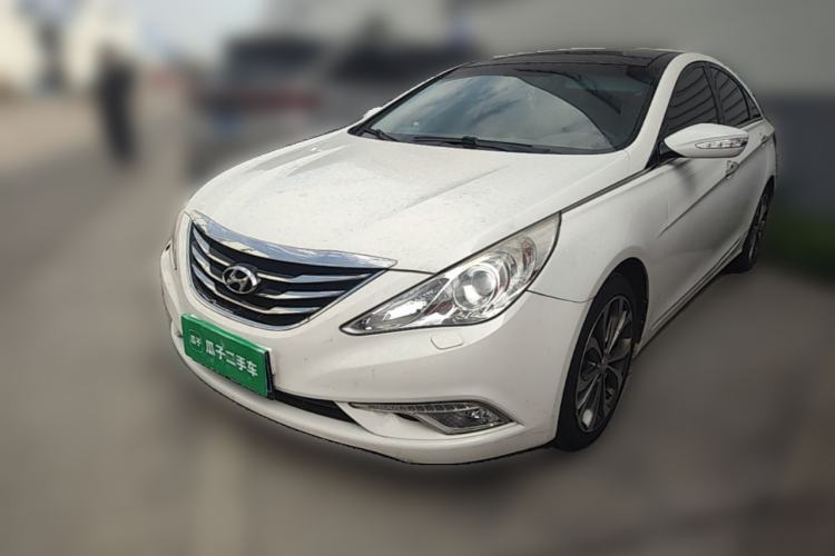 Used Hyundai Sonata 2013 2.4L Automatic Luxury Version China IV Standard Guazi used car, China used car export, Used car for sale, Used Hyundai cars, Cheapest cars for sale