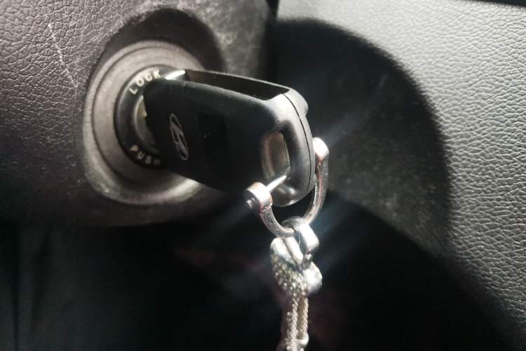 Used Hyundai Sonata 2013 2.0L Automatic Fashion Edition Vehicle Key