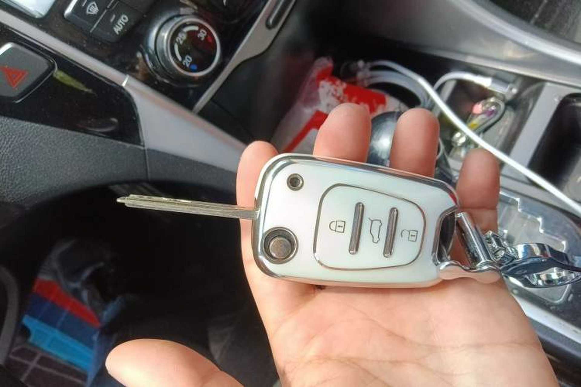 Used Hyundai Sonata 2013 2.0L Automatic Leading Edition Vehicle Key