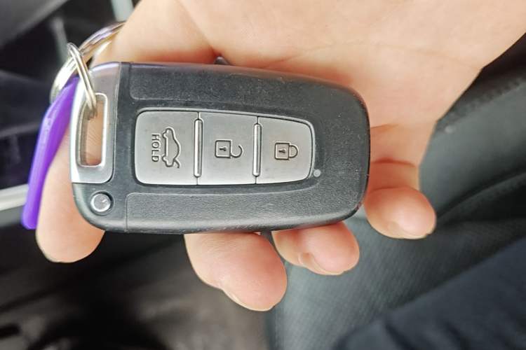 Used Hyundai Sonata 2013 2.4L Automatic Leading Edition China V Standard Vehicle Key