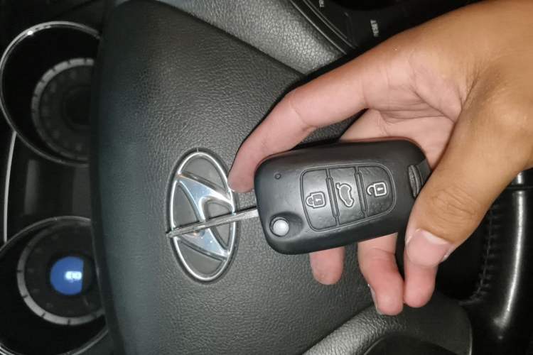 Used Hyundai Sonata 2013 2.0L Automatic Fashion Edition Vehicle Key