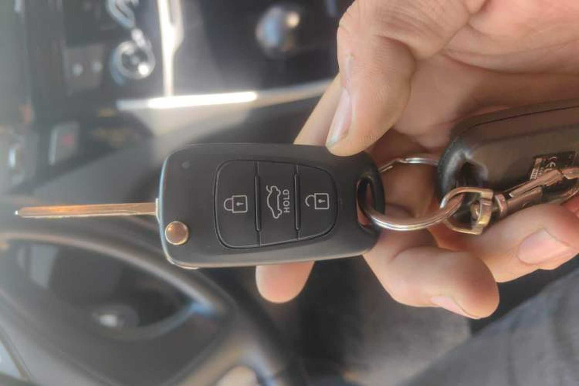 Used Hyundai Sonata 2013 2.0L Automatic Fashion Edition Vehicle Key