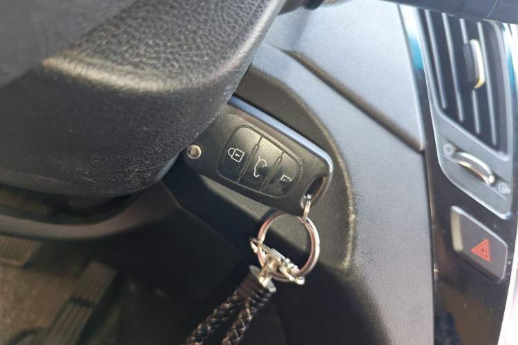 Used Hyundai Sonata 2013 2.0L Automatic Leading Edition Vehicle Key