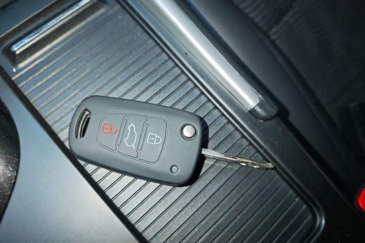 Used Hyundai Sonata 2013 2.0L Automatic Leading Edition Vehicle Key