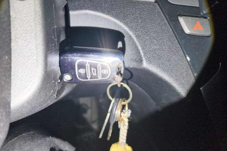 Used Hyundai Sonata 2013 2.0L Automatic Leading Edition Vehicle Key