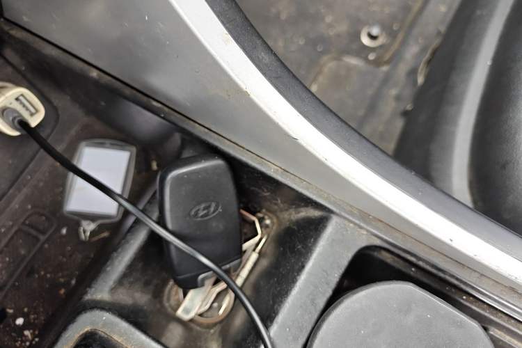 Used Hyundai Sonata 2013 2.0L Automatic Luxury Edition Vehicle Key