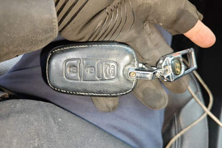 Used Hyundai Sonata 2013 2.4L Automatic Leading Edition China IV Standard Vehicle Key