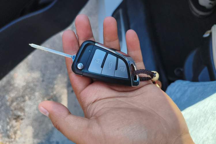 Used Hyundai Sonata 2013 2.0L Automatic Fashion Edition Vehicle Key