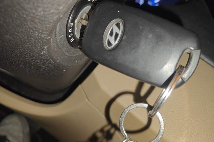 Used Hyundai Sonata 2013 2.0L Automatic Fashion Edition Vehicle Key