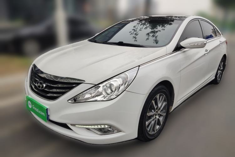 Used Hyundai Sonata 2013 2.4L Automatic Leading Edition China IV Standard Guazi used car, China used car export, Used car for sale, Used cars, Cheapest cars for sale