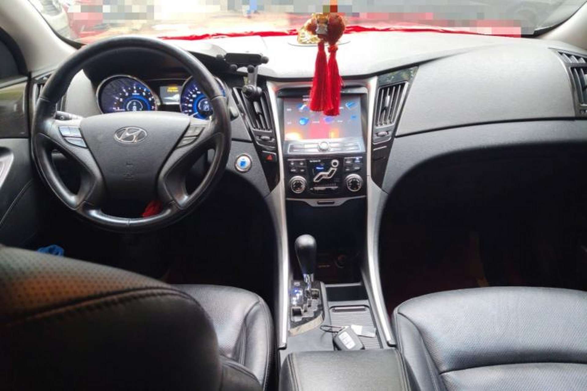 Used Hyundai Sonata 2013 2.4L Automatic Leading Edition China V Standard Center Console