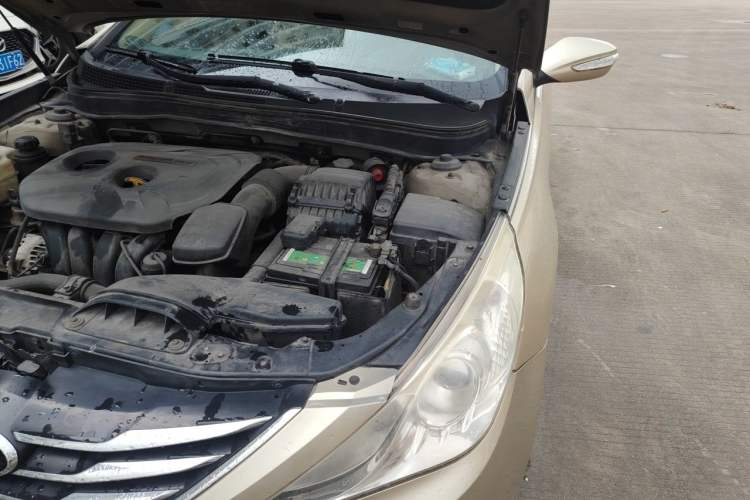 Used Hyundai Sonata 2013 2.0L Automatic Luxury Edition Engine Bay Left