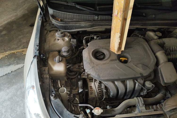 Used Hyundai Sonata 2013 2.0L Automatic Prestige Edition Engine Bay Right