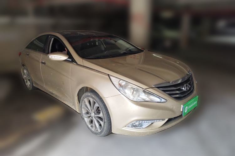 Used Hyundai Sonata 2013 2.0L Automatic Prestige Edition Front Right 45 Deg