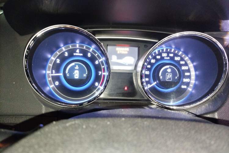 Used Hyundai Sonata 2013 2.4L Automatic Leading Edition China IV Standard Instrument Cluster